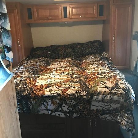 Отель Camper Атенс Экстерьер фото